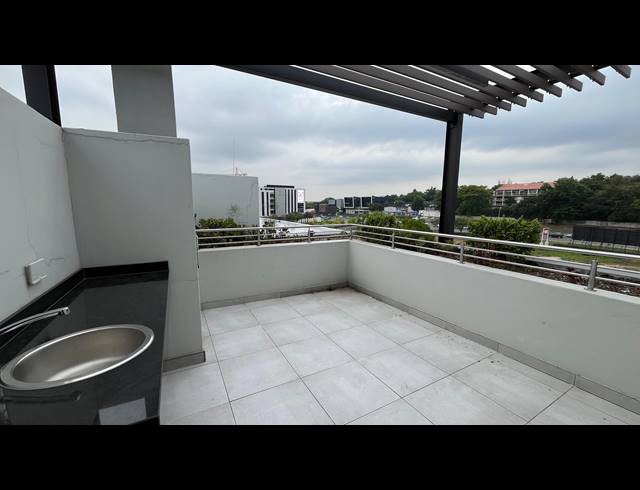 3 bed property to rent in GLENADRIENNE